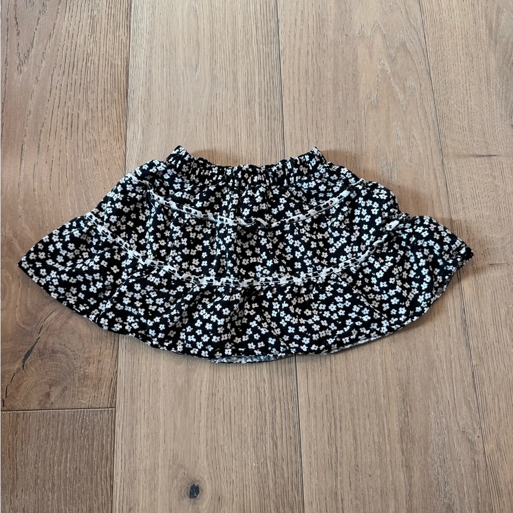 Zara girls Floral Black Skirt 4-5yr